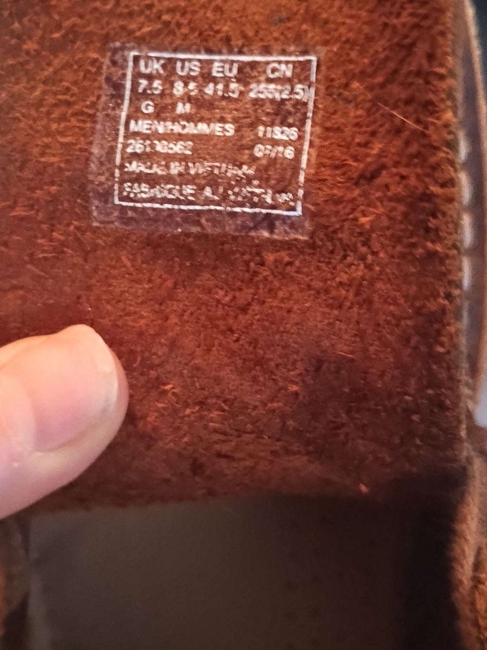 Clarks Brown Leather Chukka Boots - Picture 7 of 8